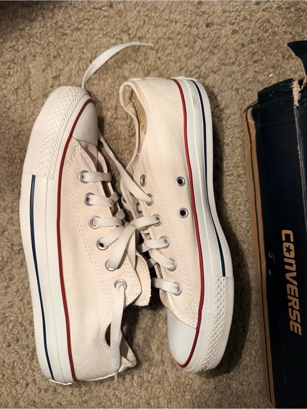 Converse Chuck Taylor All Star Low Top Optic White Sneakers Men 7 Women 9 - Picture 8 of 8